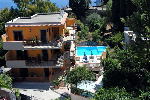 Residence Villa Il Glicine Taormina Exterior foto