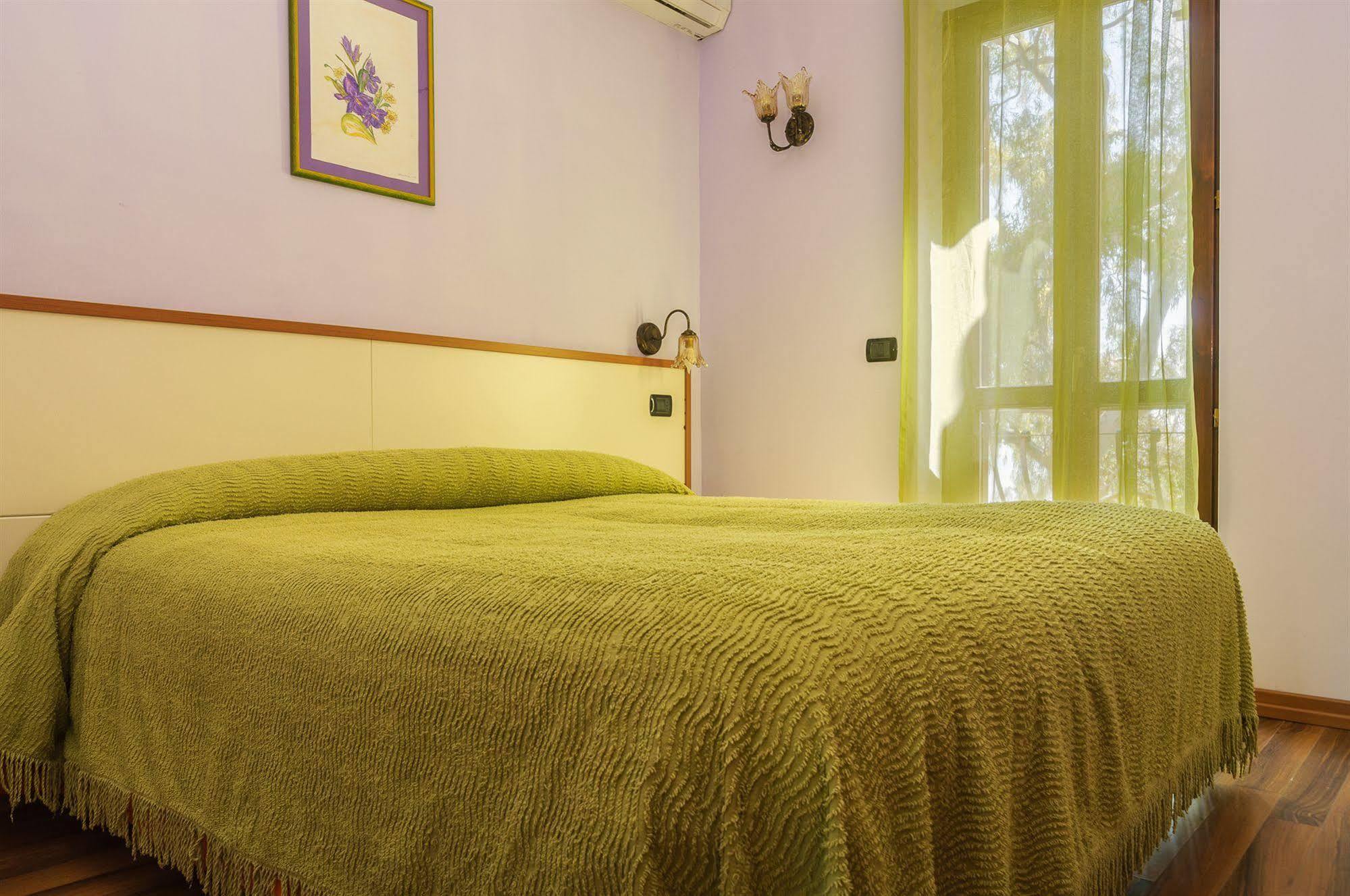 Residence Villa Il Glicine Taormina Exterior foto